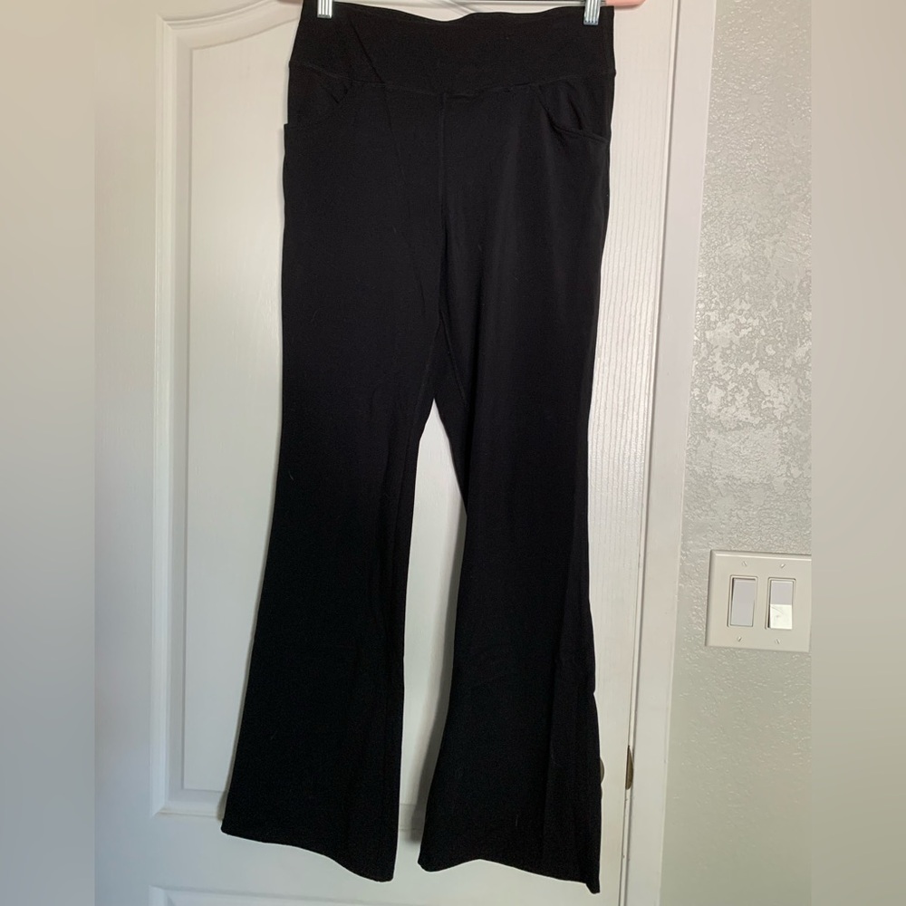Women’s black leggings